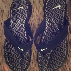 Nike thong sandals